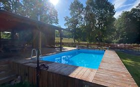 Drewniana ostoja, jacuzzi, sauna, basen - domek na wyłączność